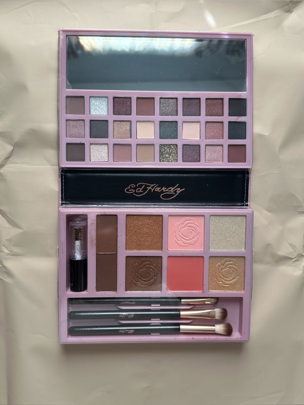 Ed Hardy 36-Piece Total Eye & Face Palette - NWT - Picture 2 of 9
